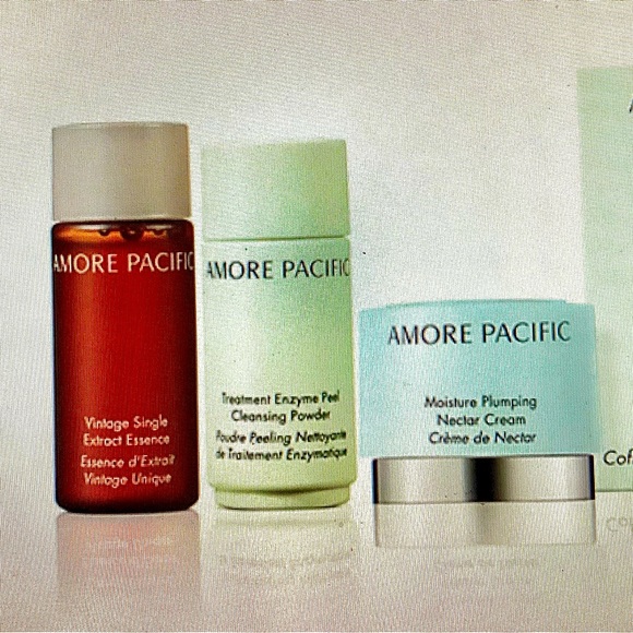 NIB AMORE PACIFIC Skincare Set of 3 - Picture 3 of 7